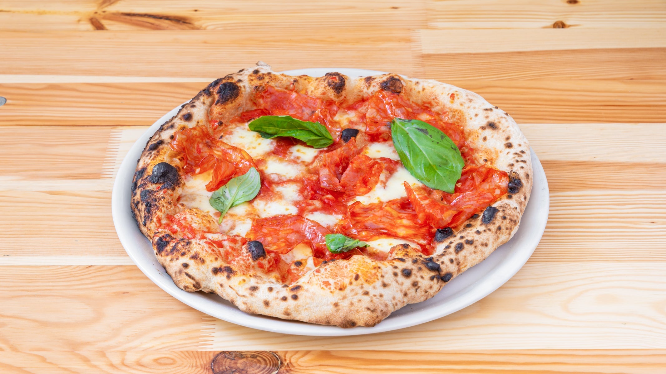 Piccante, pizza napolitaine Fratelli Castellano